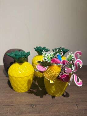 CLEARANCE 4/$15💸 Luau Party Supplies